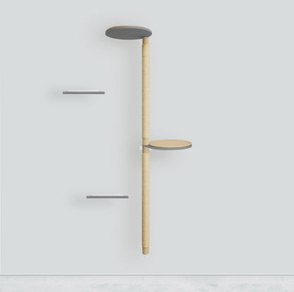 Kissan kiipeilypuu on korkea ja tukeva